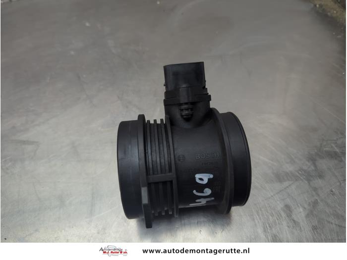 Gebrauchte Luftmengenmesser Mercedes ML I (163) 320 3.2 V6 18V Autom. Preis auf Anfrage angeboten von Autodemontage M.J. Rutte B.V.