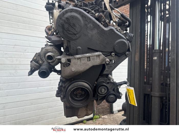 Used Engine Volkswagen Transporter T5 2.0 TDI DRF Price € 1.750,00 Margin scheme offered by Autodemontage M.J. Rutte B.V.