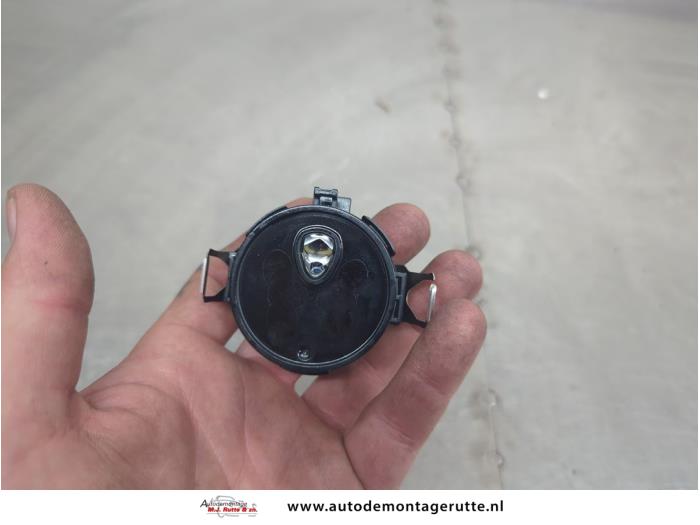 Begagnade Regnsensor Renault Scénic II (JM) 2.0 16V Pris på förfrågan erbjuds av Autodemontage M.J. Rutte B.V.
