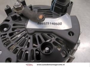 Dynamo van een Audi A4 Avant (B6) 1.8 T 20V Quattro 2004