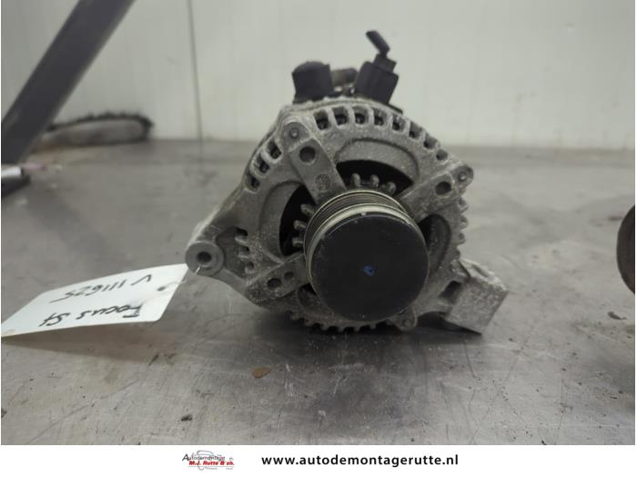 Begagnade Dynamo Ford Focus 2 2.5 20V ST Pris på förfrågan erbjuds av Autodemontage M.J. Rutte B.V.