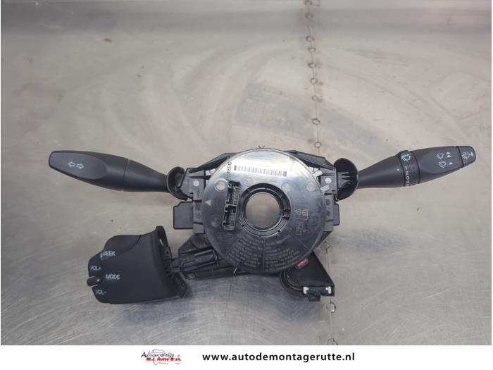 Używane AAM modul Ford Focus 1 1.6 16V Cena na żądanie oferowane przez Autodemontage M.J. Rutte B.V.