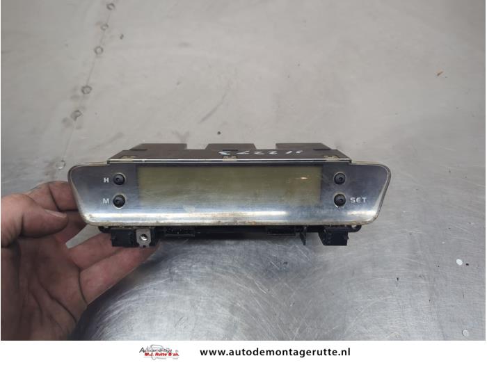 Begagnade Klocka Mitsubishi Colt (Z2/Z3) 1.5 16V CZ3 Pris på förfrågan erbjuds av Autodemontage M.J. Rutte B.V.