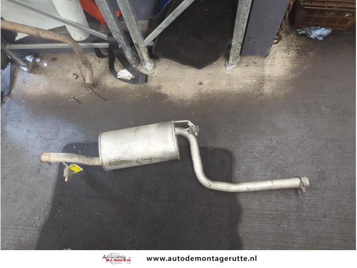 Gebrauchte Auspuff Mitteldämpfer Ford Focus 1 Wagon 1.6 16V Preis auf Anfrage angeboten von Autodemontage M.J. Rutte B.V.