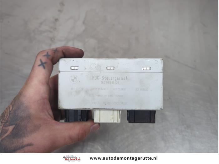 Begagnade PDC-modul BMW 7 serie (E65/E66/E67) 745i,Li 4.4 V8 32V Pris på förfrågan erbjuds av Autodemontage M.J. Rutte B.V.