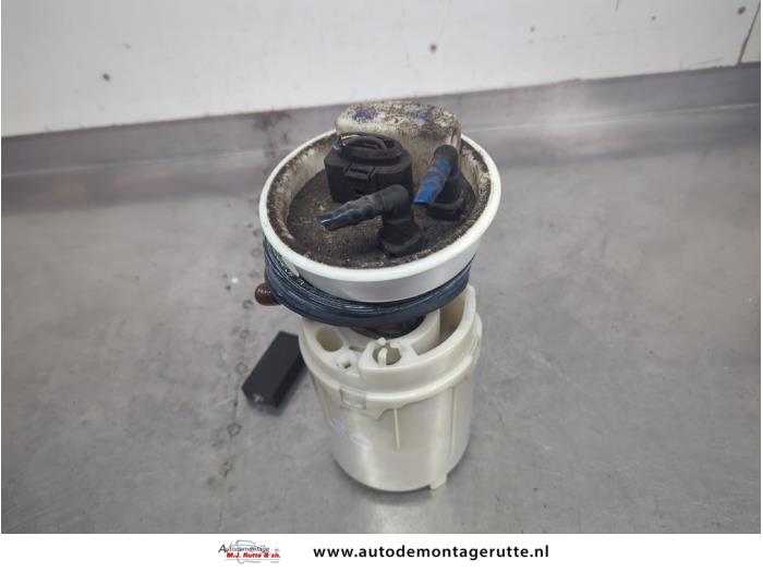 Usagé Pompe à carburant Seat Ibiza III (6L1) 1.4 16V 75 Prix sur demande proposé par Autodemontage M.J. Rutte B.V.