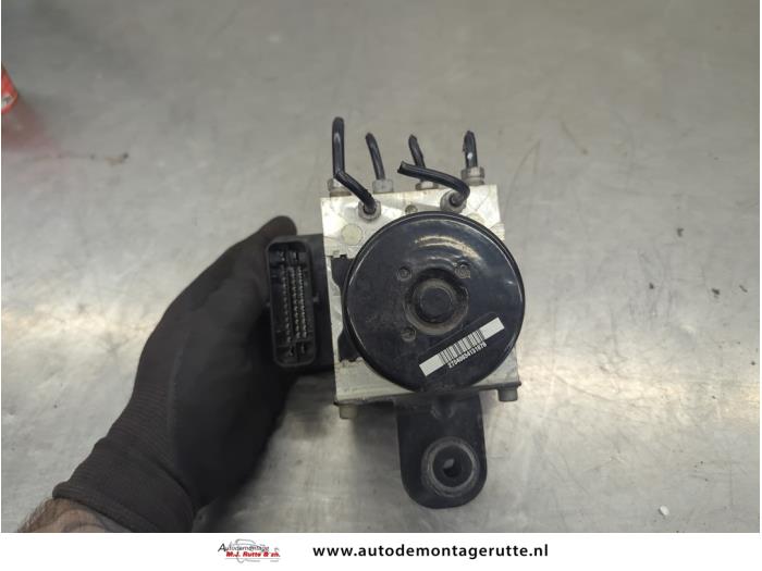 Bloc ABS Opel Combo, 2012 / 2018 1.3 CDTI 16V, Camionnette , Diesel, 1.248cc, 70kW (95pk), FWD, 330A1000, 2016-03 / 2018-12 (Occasion)