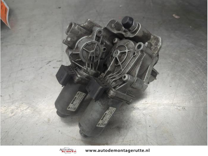Gebrauchte Schaltroboter Opel Meriva (A) 1.6 16V Preis auf Anfrage angeboten von Autodemontage M.J. Rutte B.V.