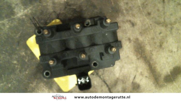 Gebrauchte Zündspule Chrysler Voyager/Grand Voyager 3.3i V6 Preis auf Anfrage angeboten von Autodemontage M.J. Rutte B.V.