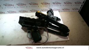 Used Set of cylinder locks (complete) Mercedes Vito Price on request offered by Autodemontage M.J. Rutte B.V.