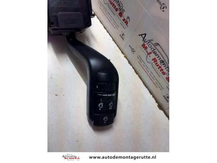 Wiper switch from a Ford Transit 2.2 TDCi 16V Euro 5 2011