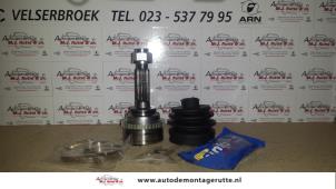 New CV joint, front Daewoo Matiz Price on request offered by Autodemontage M.J. Rutte B.V.