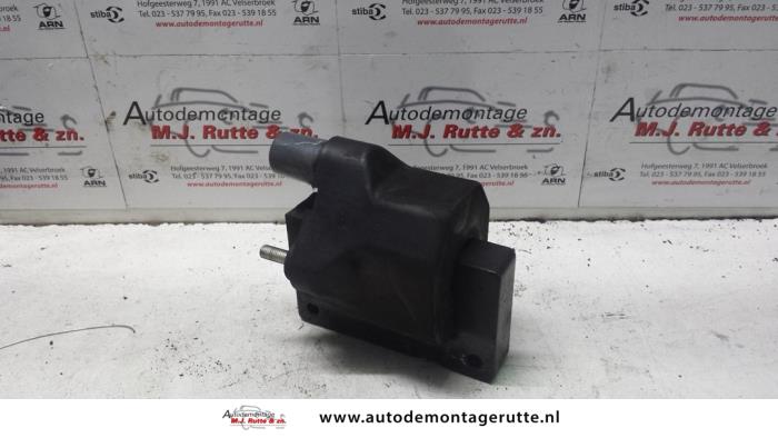 Ignition coil from a Audi A4 (B5) 1.6 1995