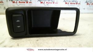 Gebrauchte Elektrisches Fenster Schalter Ford Focus 2 Wagon 1.6 TDCi 16V 90 Preis auf Anfrage angeboten von Autodemontage M.J. Rutte B.V.