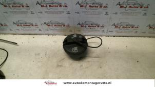 Used Fuel cap Chevrolet Kalos (SF48) 1.4 Price on request offered by Autodemontage M.J. Rutte B.V.