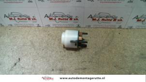 Used Ignition switch Skoda Fabia (6Y2) 1.9 SDi Price on request offered by Autodemontage M.J. Rutte B.V.