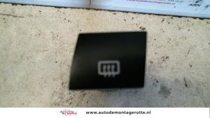 Used Rear window heating switch Kia Cerato 1.6 16V Price on request offered by Autodemontage M.J. Rutte B.V.