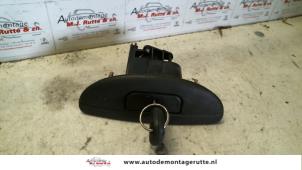 Used Tailgate handle Renault Megane Scénic (JA) 1.6 RT Price on request offered by Autodemontage M.J. Rutte B.V.