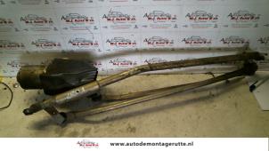 Used Wiper motor + mechanism Lada 111 1.5i 16V Price on request offered by Autodemontage M.J. Rutte B.V.