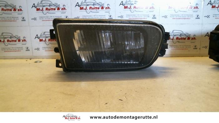 Używane Halogen lewy BMW 5 serie Touring (E39) 528i 24V Cena na żądanie oferowane przez Autodemontage M.J. Rutte B.V.