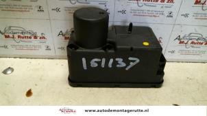 Used Electric central locking vacuum pump Volkswagen Golf III Cabrio (1E) 1.8,Avantgarde Price on request offered by Autodemontage M.J. Rutte B.V.