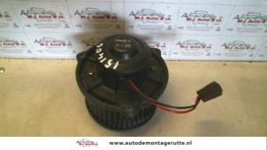 Used Heating and ventilation fan motor Hyundai Starex (H 1) 2.5 TD Price on request offered by Autodemontage M.J. Rutte B.V.