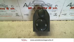 Usados Interruptor de retrovisor Audi A3 (8L1) 1.6 Precio de solicitud ofrecido por Autodemontage M.J. Rutte B.V.