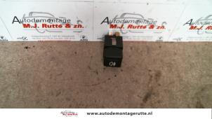 Used Fog light switch Opel Astra F Caravan (51/52) 1.6i GL/Club/GLS Price on request offered by Autodemontage M.J. Rutte B.V.