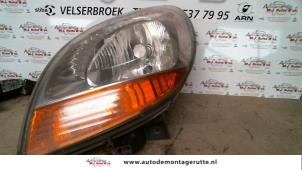 Used Headlight, left Renault Kangoo Express (FC) 1.5 dCi 60 Price on request offered by Autodemontage M.J. Rutte B.V.