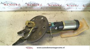 Usados Bomba eléctrica de combustible Honda Civic (EJ/EK) 1.4i 16V Precio de solicitud ofrecido por Autodemontage M.J. Rutte B.V.