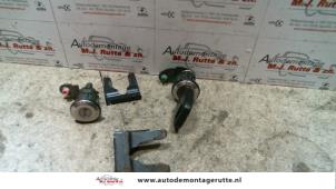 Used Door lock cylinder, right Nissan Micra (K11) 1.0 L,LX 16V Price on request offered by Autodemontage M.J. Rutte B.V.
