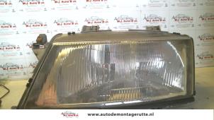 Used Headlight, left Saab 9-3 I (YS3D) 2.0,S 16V Price on request offered by Autodemontage M.J. Rutte B.V.