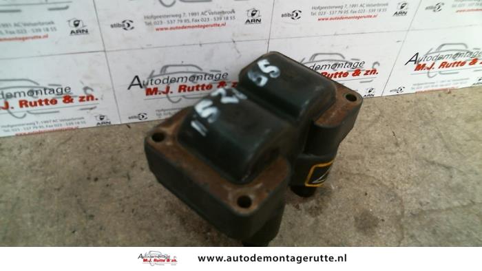 Zündspule van een Fiat Bravo (182A) 1.2 16V 2000