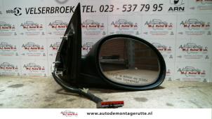 Used Wing mirror, right Chrysler Neon II 2.0 16V LE,SE,CS,Sport Price on request offered by Autodemontage M.J. Rutte B.V.