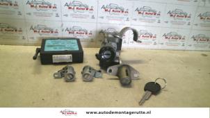 Used Set of cylinder locks (complete) Chevrolet Matiz 1.0 Price on request offered by Autodemontage M.J. Rutte B.V.