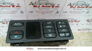 Used Heater control panel Saab 900 Price on request offered by Autodemontage M.J. Rutte B.V.