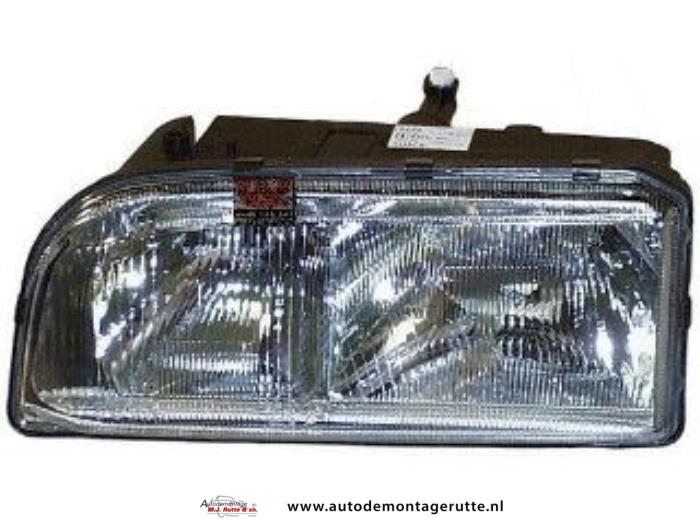 Nowe Reflektor prawy Volvo 850 Estate 2.0i 10V Cena na żądanie oferowane przez Autodemontage M.J. Rutte B.V.