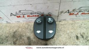 Used Electric window switch Ford Fiesta 4 1.6 16V Price on request offered by Autodemontage M.J. Rutte B.V.