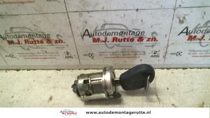 Used Rear lock cylinder Fiat Seicento (187) 1.1 SPI Sporting Price on request offered by Autodemontage M.J. Rutte B.V.