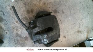 Used Front brake calliper, right BMW 5 serie Touring (E39) 523i 24V Price on request offered by Autodemontage M.J. Rutte B.V.