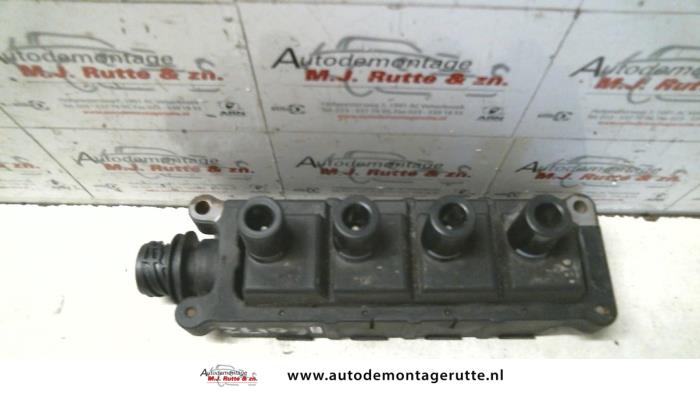 Usagé Bobine BMW 5 serie Touring (E34) 518i Prix sur demande proposé par Autodemontage M.J. Rutte B.V.
