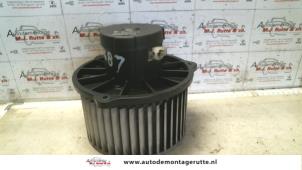 Usados Motor de ventilador de calefactor Hyundai Elantra III 1.6i 16V Precio de solicitud ofrecido por Autodemontage M.J. Rutte B.V.
