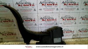 Used Accelerator pedal Volkswagen Polo IV (9N1/2/3) 1.9 TDI 100 Price on request offered by Autodemontage M.J. Rutte B.V.