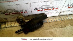 Used Windscreen washer pump Skoda Fabia (6Y5) 1.4i Price on request offered by Autodemontage M.J. Rutte B.V.