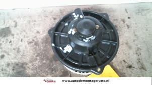 Used Heating and ventilation fan motor Kia Rio (DC12) 1.5 16V Price on request offered by Autodemontage M.J. Rutte B.V.