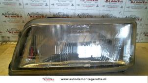Used Headlight, left Citroen Jumper (23) 1.9 D Price on request offered by Autodemontage M.J. Rutte B.V.