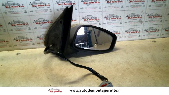 Wing mirror, right from a Fiat Stilo (192A/B) 1.2 16V 5-Drs. 2002