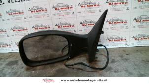 Used Wing mirror, left Peugeot 306 (7D) 1.8 Price on request offered by Autodemontage M.J. Rutte B.V.