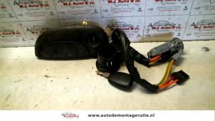 Used Set of cylinder locks (complete) Renault Kangoo (KC) 1.6 16V Price on request offered by Autodemontage M.J. Rutte B.V.