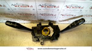 Used Steering column stalk Hyundai Atos Price on request offered by Autodemontage M.J. Rutte B.V.